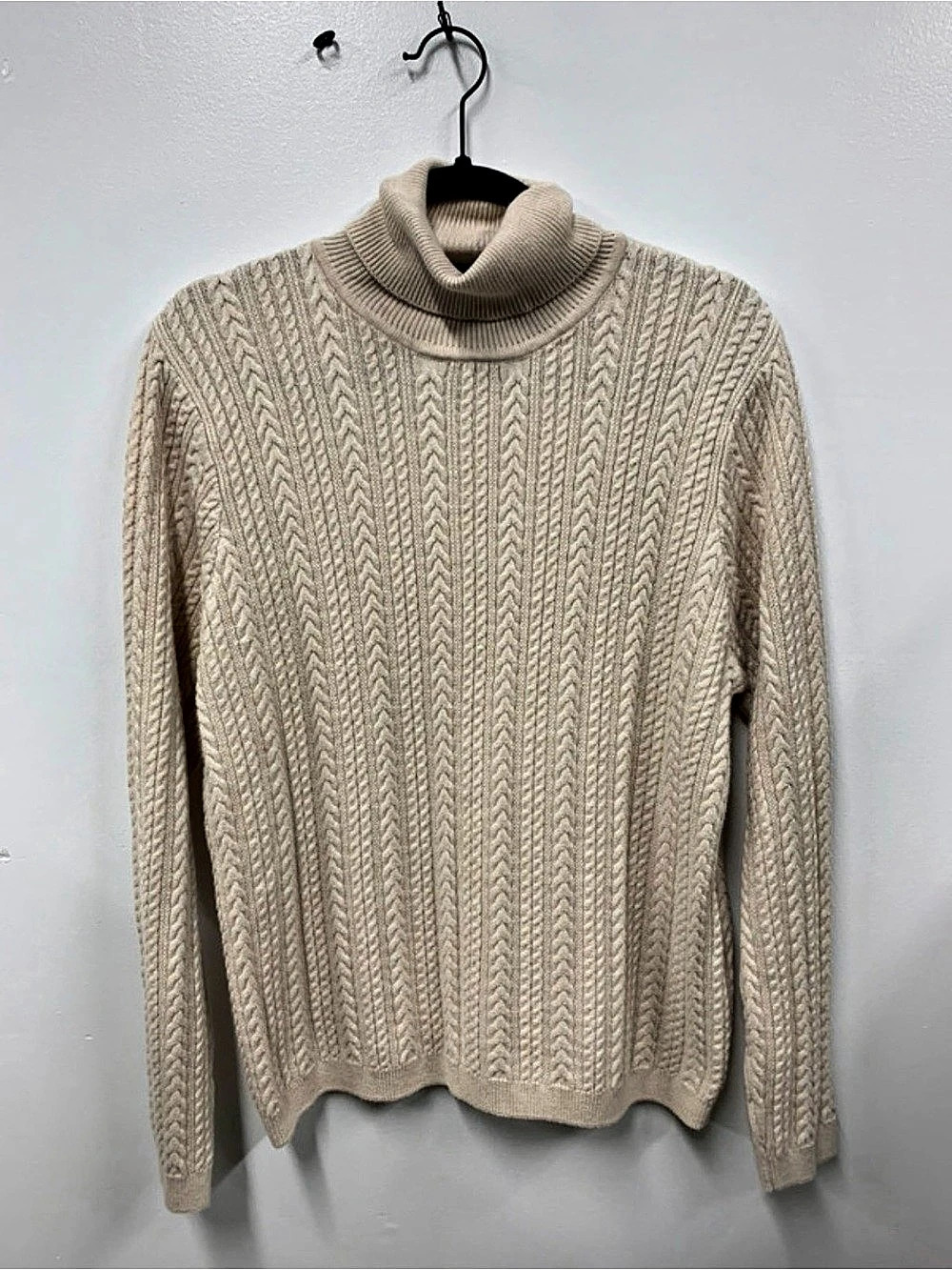 Vintage Wainscott 100% Cotton Cable Knit
Turtleneck Sweater